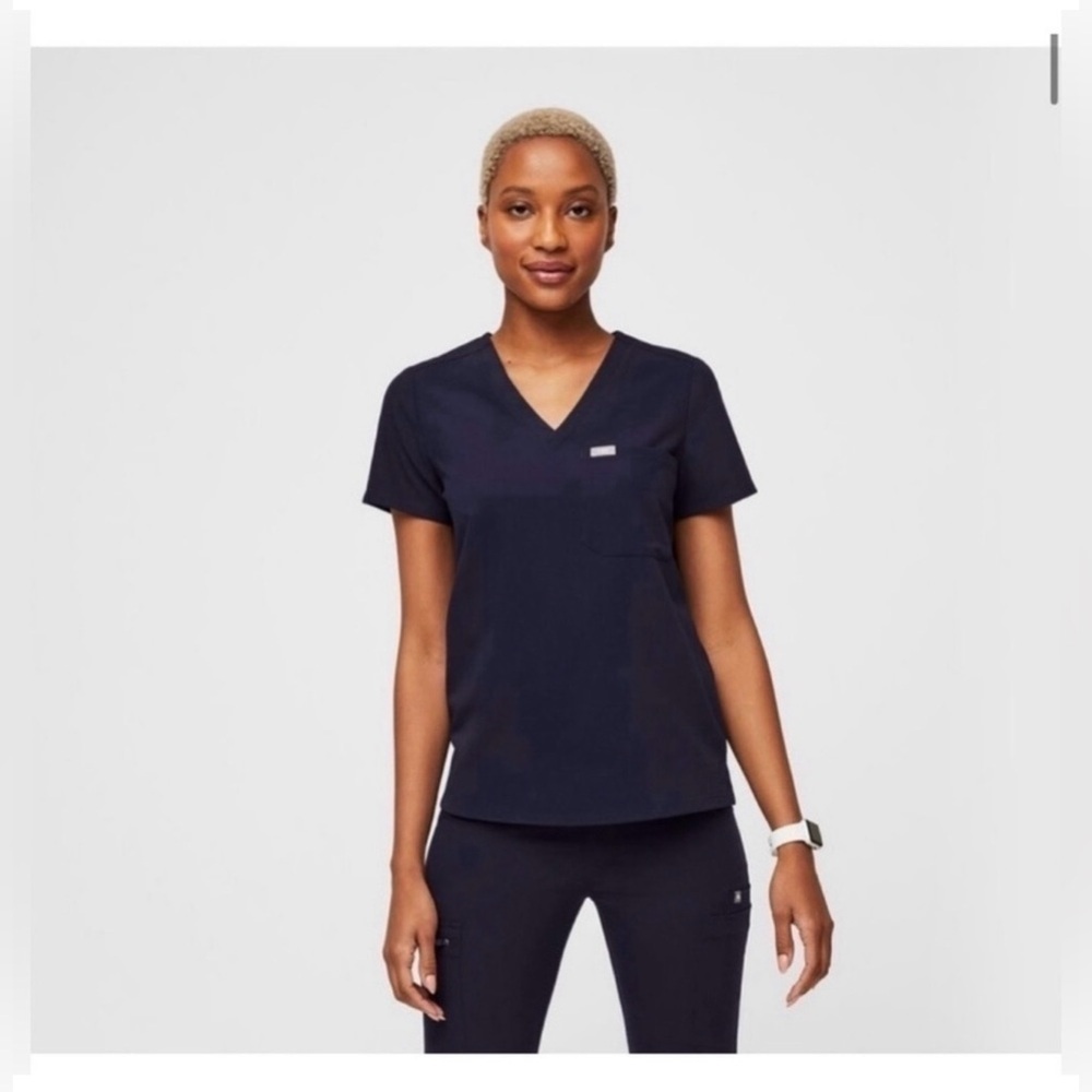 FIGS Catarina One-Pocket Scrub Navy Blue Top Size S PO2582